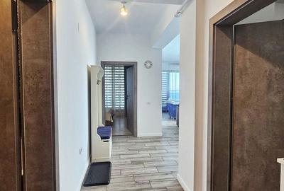 Apartament cu 3 camere, mobilat în Faleza Nord