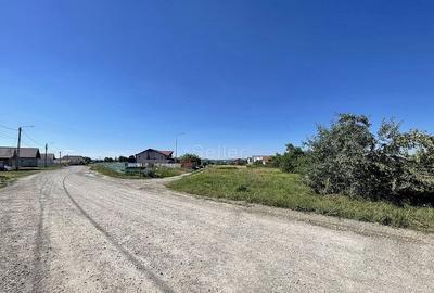 Teren de 1700 mp, în Hărman - 3