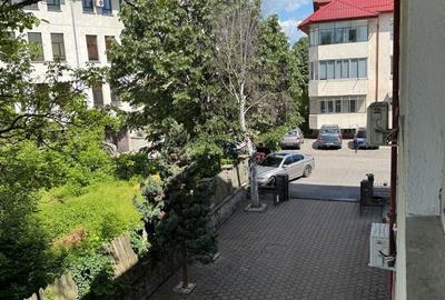 Spațiu comercial, de 50 mp, în Central