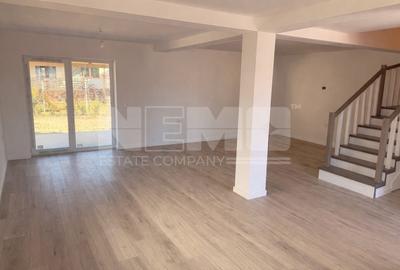 Duplex cu 4 camere cu Canalizare în Lisaura - 16