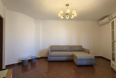 Apartament cu 2 camere decomandat în Malu Roșu - 3