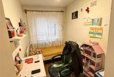 Apartament cu 3 camere semidecomandat în Șagului - 3