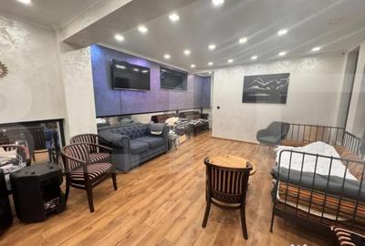 Spațiu comercial, de 275 mp, în Central - 3