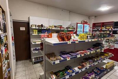 Spatiu comercial de 88mp pentru inchiriat - 2