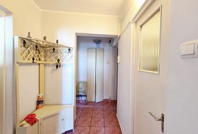 Apartament cu 2 camere decomandat în Mazepa 2 - 12