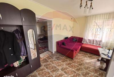 Casă cu 4 camere în Săbișa - 6