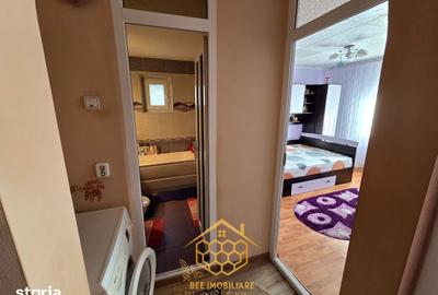 Apartament cu 3 camere decomandat în Central - 11