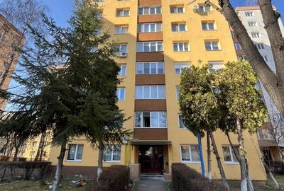 Apartament cu 3 camere decomandat în Griviței