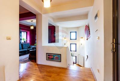 Casa / Vila de vanzare in Mogosoaia, langa lac si padure - 15