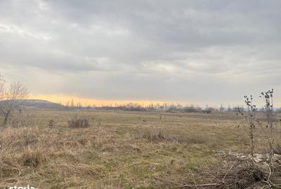 Teren de 3000 mp, în Aninoasa - 2