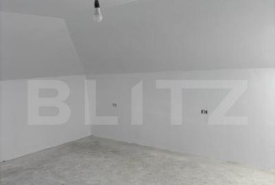 Casă cu 7 camere cu Teren 900 Mp în Central - 12