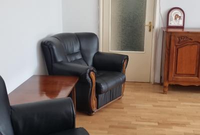 Apartament cu 3 camere semidecomandat, mobilat în Titan - 15