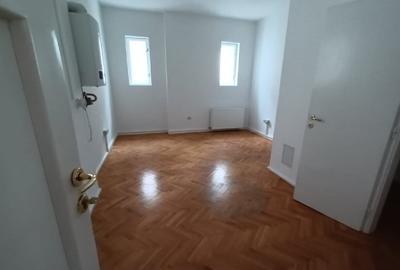 Spatiu pentru birouri 3 camere ,clădire birouri zona Prefectură - 6