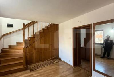 Casă cu 6 camere cu Teren 300 Mp în Central - 6