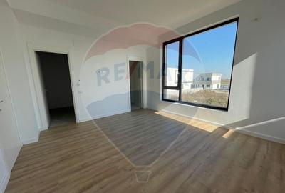 Casa / Vila individuala cu Terasa Circulabila in Tunari - 6