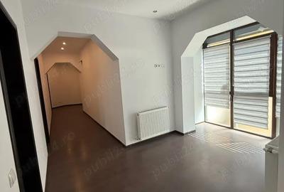 Apartament cu 3 camere decomandat în Ultracentral - 2