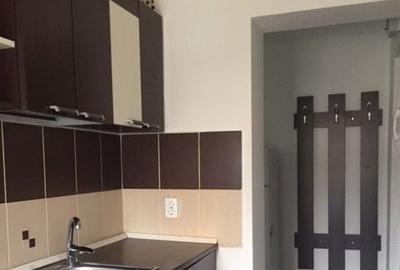 Garsonieră decomandată în Brâncoveanu