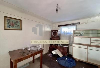 Casă cu 4 camere cu Teren 2243 Mp în Românești - 14