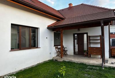Casă cu 4 camere cu Teren 7200 Mp în Ilia - 6