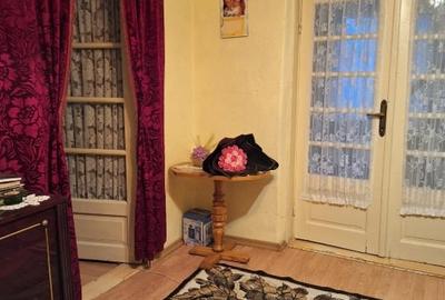 Casa  si curte, un singur nivel - 12