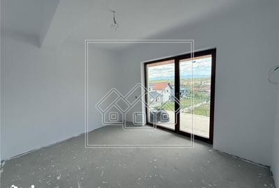 Casă cu 3 camere cu Teren 275 Mp în Central - 8