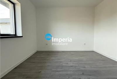Casă individuală cu 3 camere cu Canalizare în Lunca Cetățuii - 3
