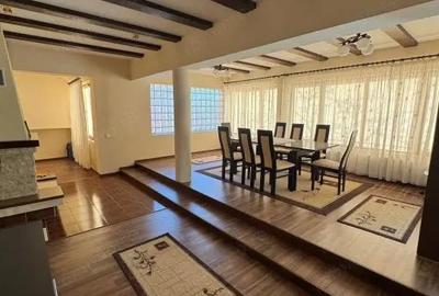 Casă cu 8 camere cu Teren 380 Mp în Central - 15