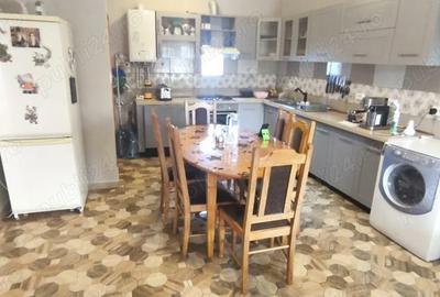 Casă cu 4 camere cu Teren 2000 Mp în Orosia - 10