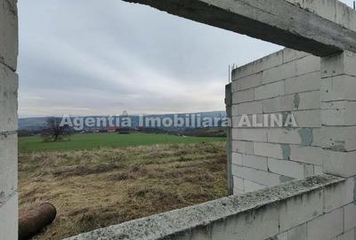 Teren 3525 mp in Satul Pestisu Mare, Jud. Hunedoara si casa neterminata... - 1