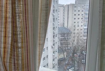 Apartament cu 2 camere la 5 minute de metrou 1 Dec. - 8