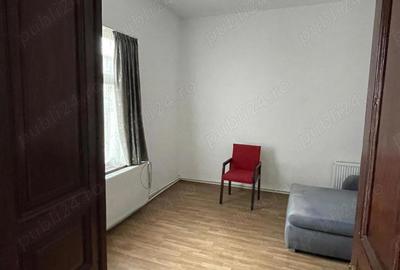 Inchiriez casa 4 camere, zona Stadion. Spatiul se preteaza pentru firme birouri. - 8