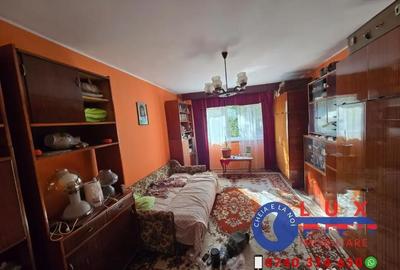 Apartament cu 3 camere decomandat în Pelican - 1