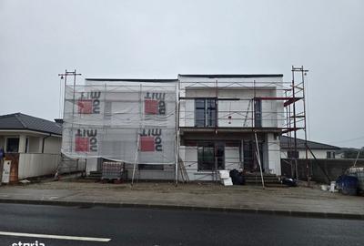 Casă cu 3 camere în Central