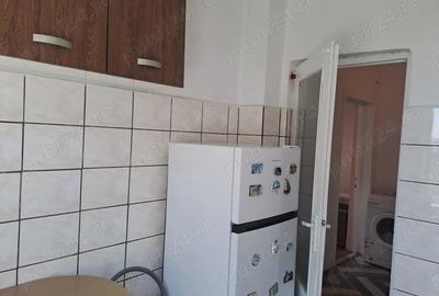 Proprietar inchiriez la studenti studente ap 3 cam decomandat, Complex Studentesc, 390 euro - 6