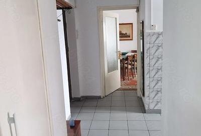 Apartament cu 2 camere decomandat în Republicii - 14