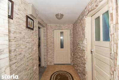 Casă cu 3 camere cu Teren 948 Mp în Bradu - 9