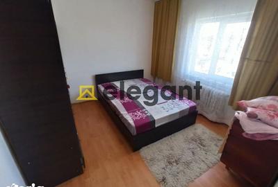Apartament cu 3 camere semidecomandat, mobilat în Sărari