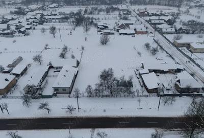 Teren de 3036 mp, în Petriș - 2