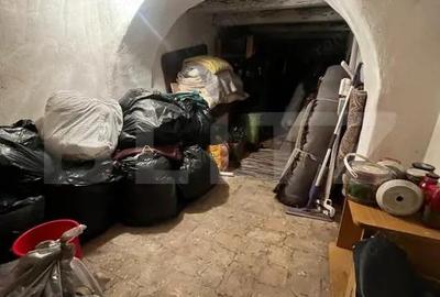 Apartament cu 3 camere semidecomandat în Central - 6