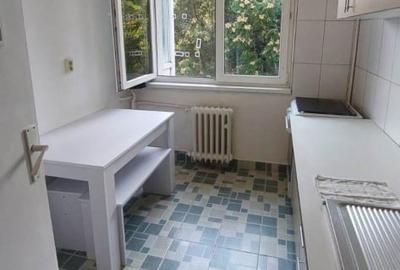 2 camere Metrou Titan, - 4