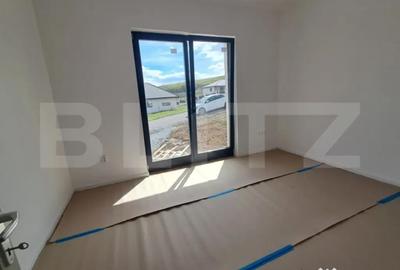 Casă cu 3 camere cu Teren 700 Mp în Livezeni - 4