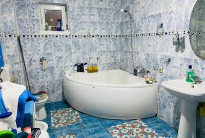 Casă cu 6 camere cu Teren 2500 Mp în Central - 7