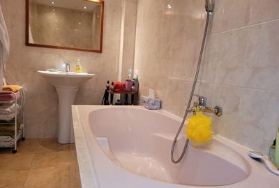 Apartament cu 3 camere semidecomandat în Central - 4