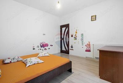 Casa / Vila cu 6 camere de vanzare I Podul Iloaiei I Comision 0% - 5