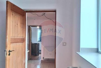 Apartament spa?ios cu 4 camere, zona centrala Sigh... Apartament spa?ios cu 4 camere, zona centrala Sigh... - 5