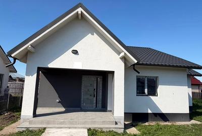 Casă individuală cu 4 camere cu Canalizare în Corbu - 22