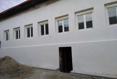 Casă cu 4 camere în Central - 4