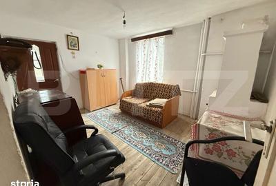 Casă cu 5 camere cu Teren 2310 Mp în Scoarța - 8