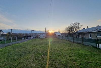 Casă cu 6 camere cu Canalizare în Central - 3