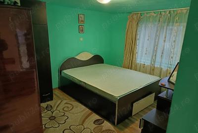 Casă în Comișani - 2